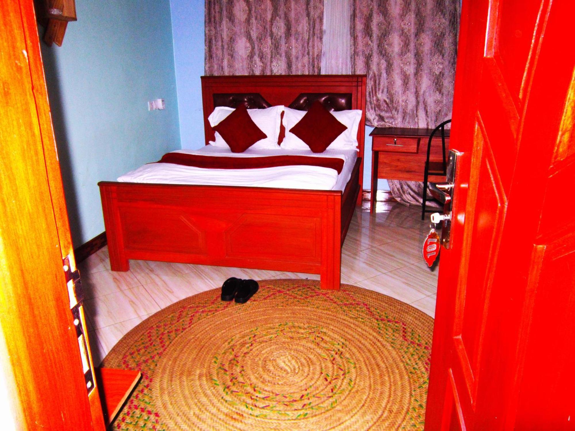 Bed and Breakfast Safari Park House Аруша Экстерьер фото